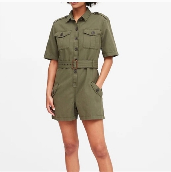 Banana Republic Pants - Heritage collection of Banana Republic romper Olive Color Sz 4
